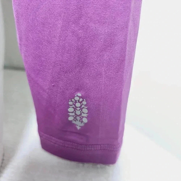 free people movement cropped long sleeve scallop front top med - Picture 7 of 13